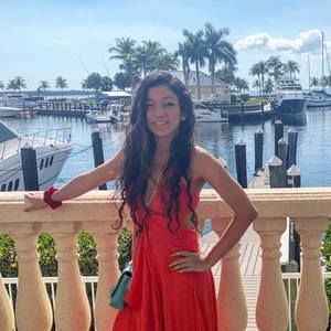 Meet your Posher, Marina